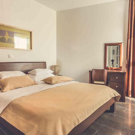 Love Live Hotel Sutomore Room photo