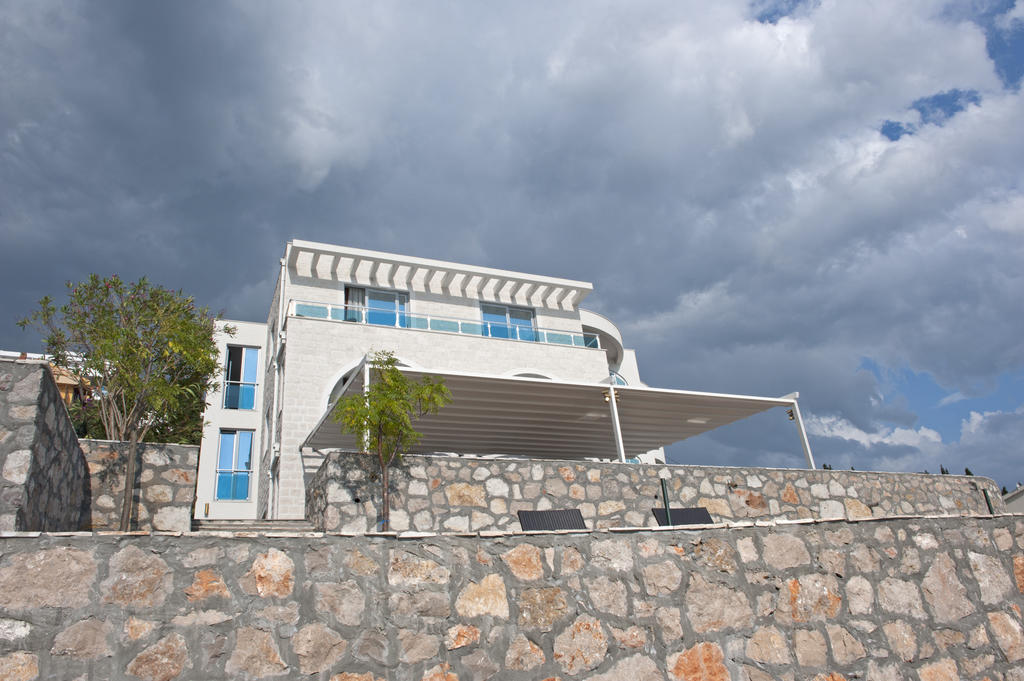 Love Live Hotel Sutomore Exterior photo