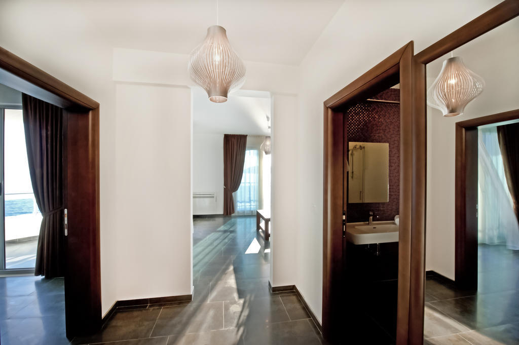 Love Live Hotel Sutomore Room photo